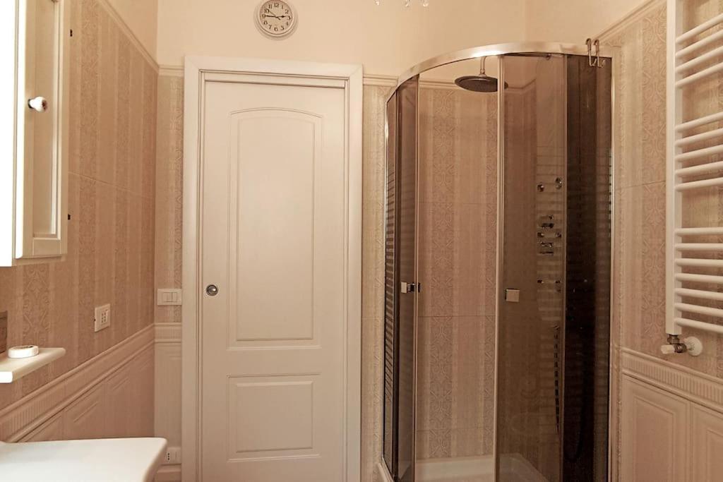 Cinecitta - 50 Meters From Subway Line A Apartamento Roma