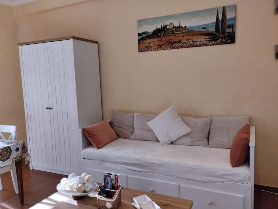 Cinecitta - 50 Meters From Subway Line A Apartamento Roma